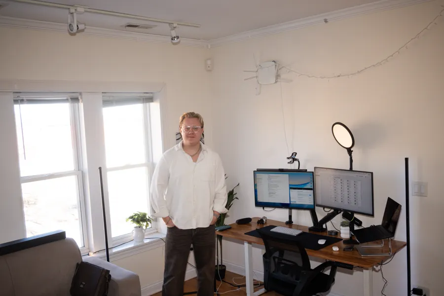 Andreas Myraune. His home office in Chicago